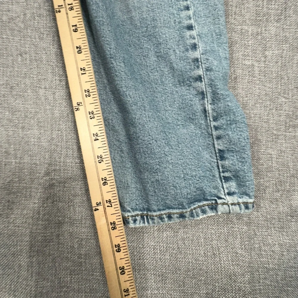 Levis measurements waist